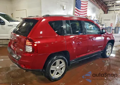 2016 Jeep Compass Latitude z USA, uszkodzony, nr VIN 1C4NJDEB7GD663086